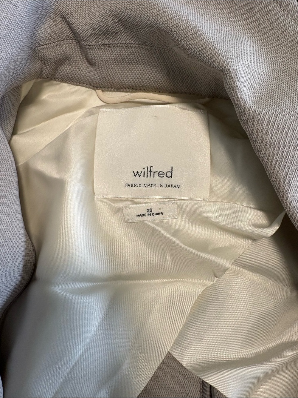 Wilfred Light Beige Trench Coat with Belt - Picture 3 of 3